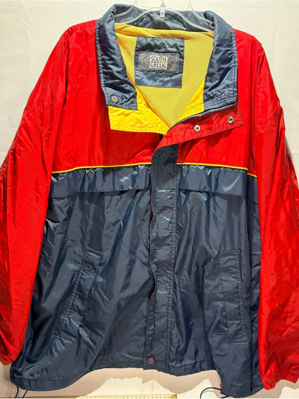 Men's Red & Navy Colorblock Windbreaker